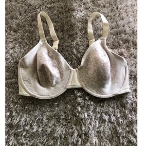 Vanity Fair Intimates & Sleepwear - Vanity Fair Full Coverage Bra Size 36DD Vanity Fair Intimates & Sleepwear - Vanity Fair Full Coverage Bra Size 36DD